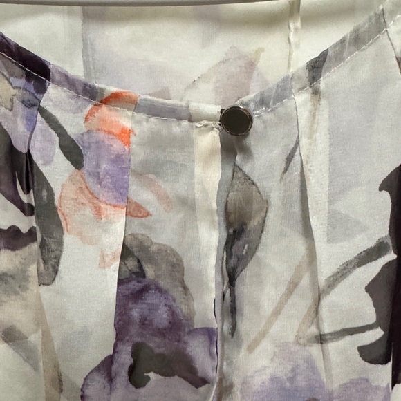 White House Black Market Floral Sleeveless Blouse - Purple and Cream - Picture 2 of 11
